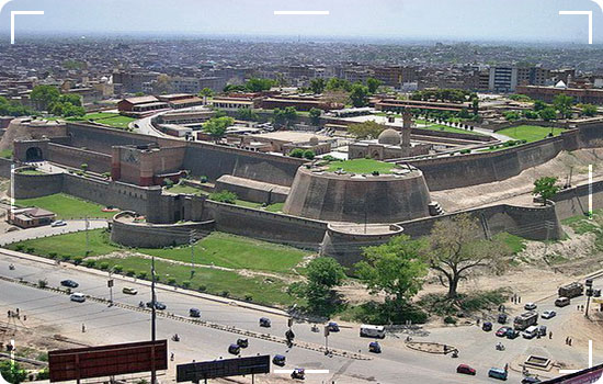 Famous Places in Peshawar To Visit With Family 9 Travel Guide Of Peshawar Tours: Fort in Peshawar Bala Hisar
