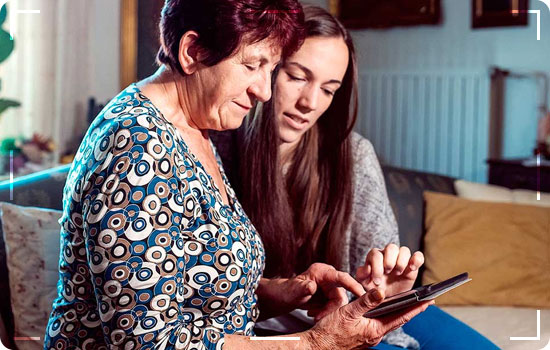 Travel Like A Pro: Expert Travel Tips And Tricks For Stressfree Tour 22 Let Your Family Know Your Plans