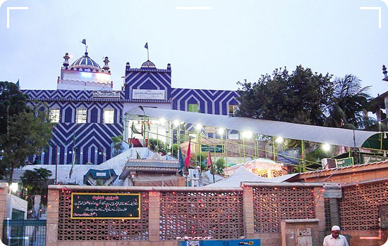 Top Places In Karachi To Visit With Family 10 Top Places in Karachi: Shrine-of-Hazrat-Shah-Abdul-Ghazi