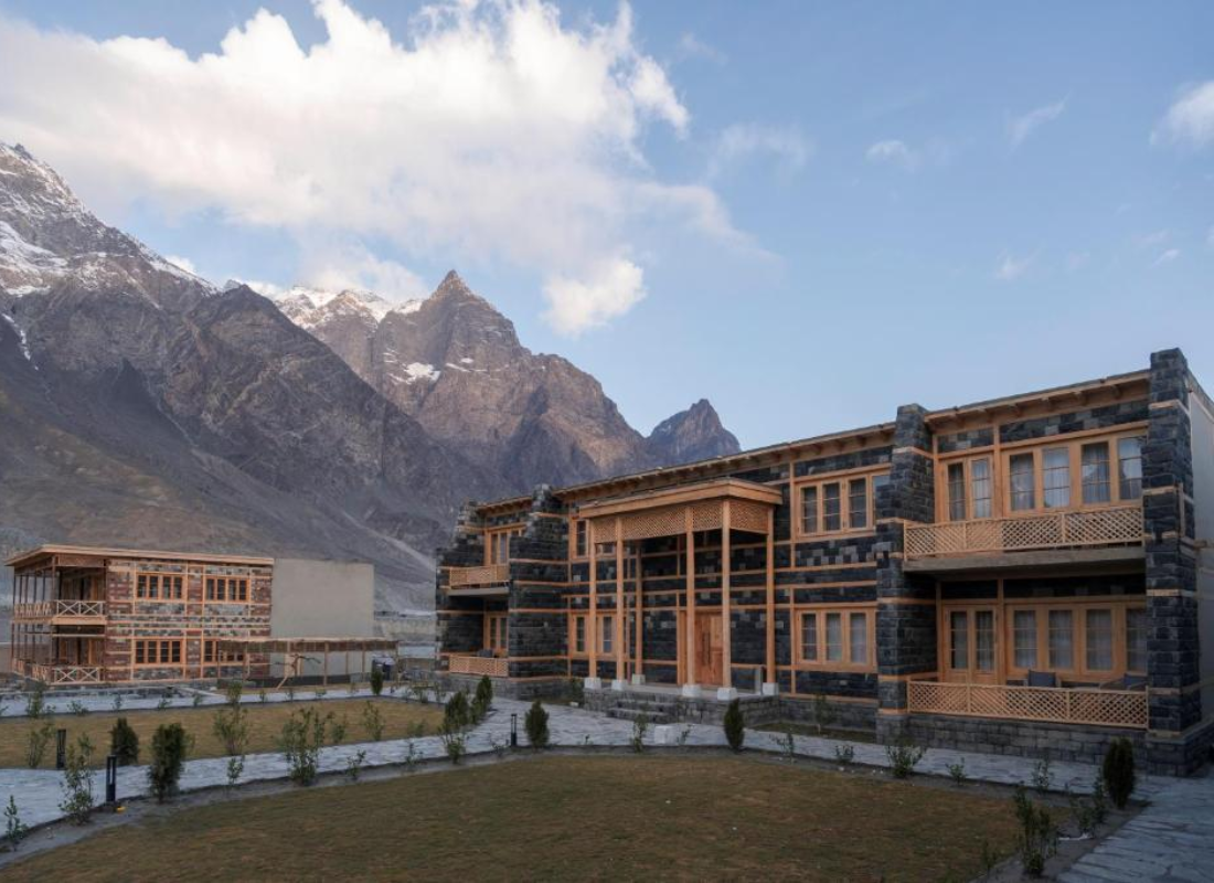 Top 5 Newly Built Hotels in Northern Pakistan 2 Top 5 Newly Built Hotels in Northern Pakistan - best hotels to stay in northern areas of pakistan - pakistan tour with amazing services stay at luxurious hotels and resorts - pakistan tour n travel