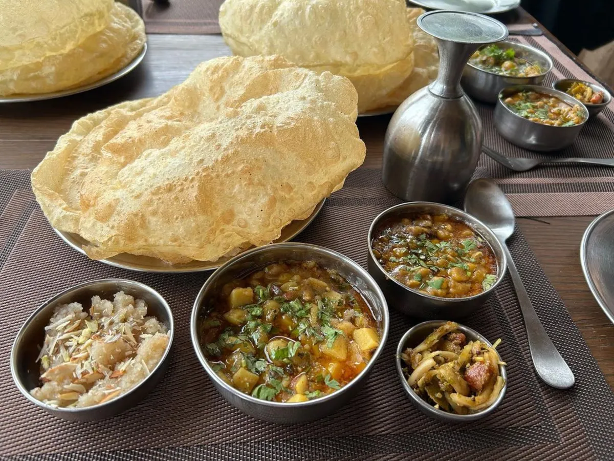 Is Pakistan The Cheapest Country In the World? 14 World's Cheapest Country: street food in 1.5$