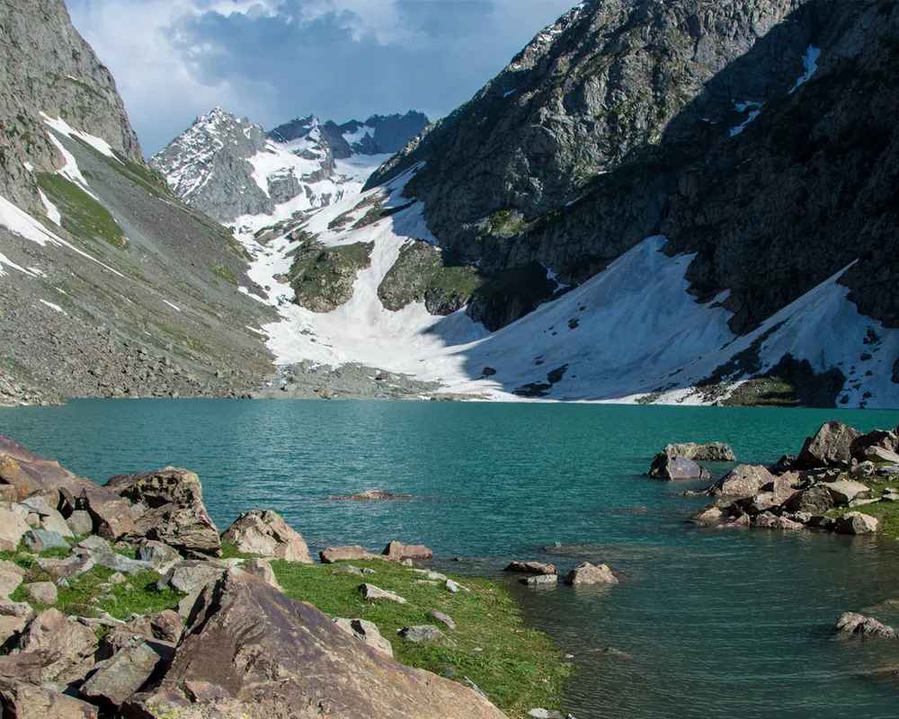Top 10 Places in Swat Valley 14 Places in Swat Valley: Spin-Khwar-Lake